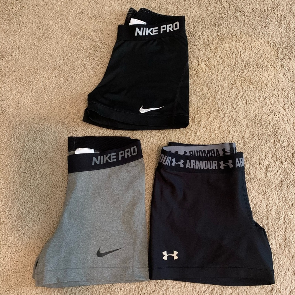 Spandex Nike, Under Armour